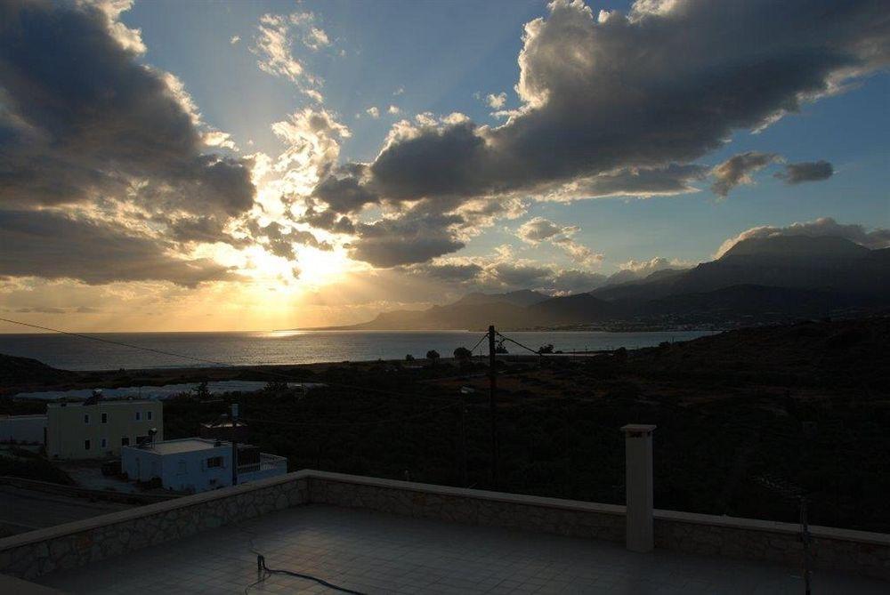 Ville du Soleil - exclusive homes with rustic charm&panoramic seaview Makrýgialos Extérieur photo