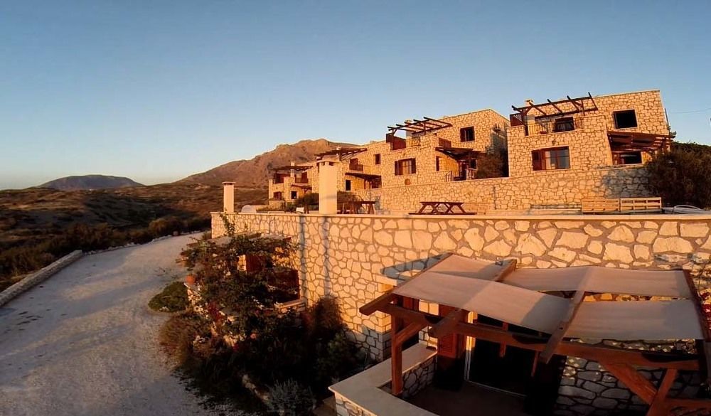 Ville du Soleil - exclusive homes with rustic charm&panoramic seaview Makrýgialos Extérieur photo