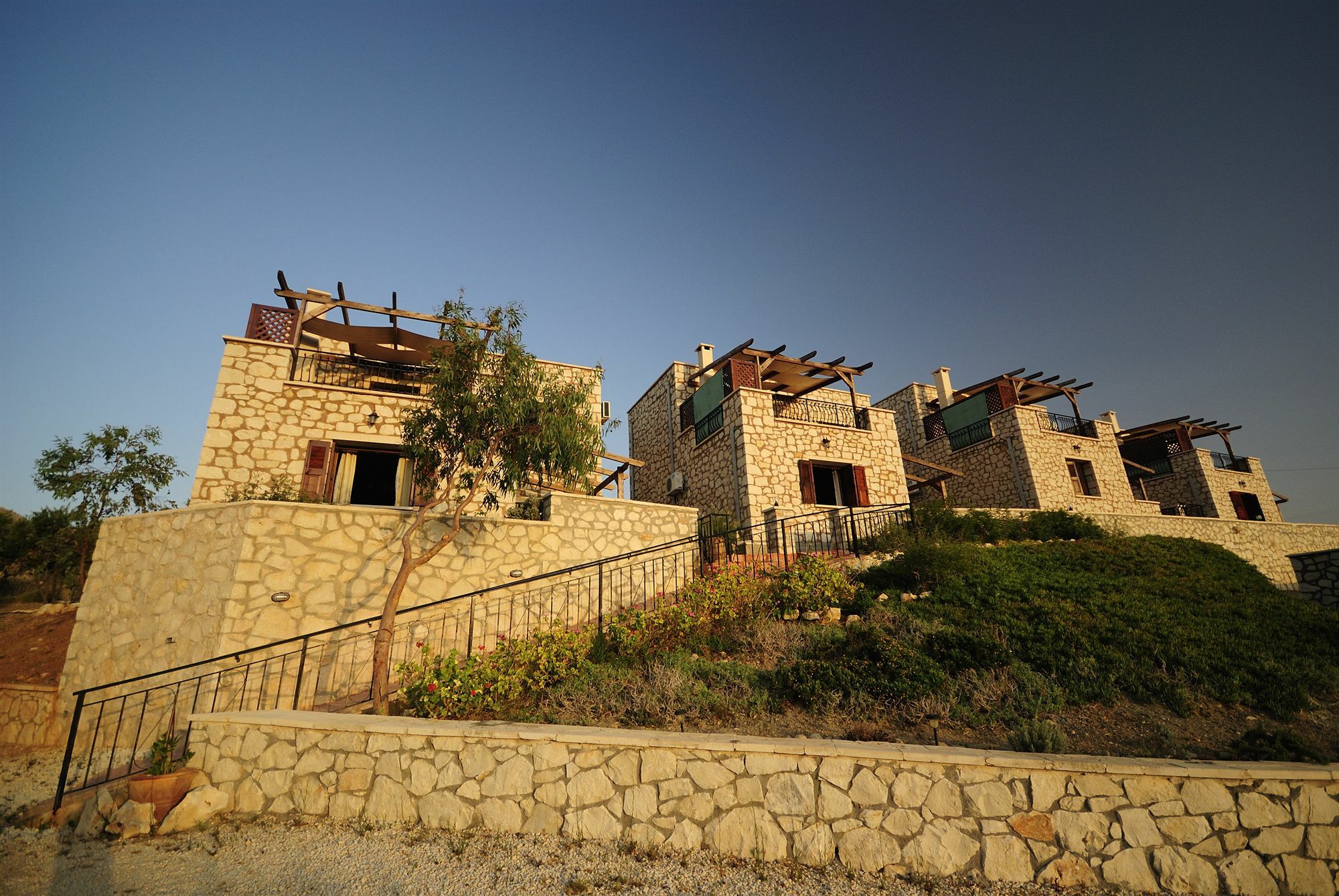 Ville du Soleil - exclusive homes with rustic charm&panoramic seaview Makrýgialos Extérieur photo